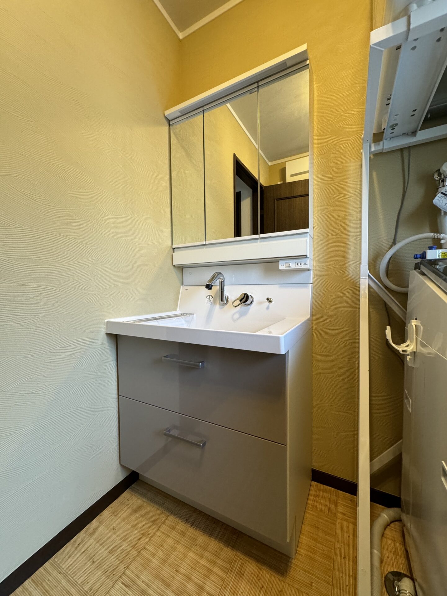 浴室・洗面所・給湯器・フェンス・玄関ドアのリフォーム