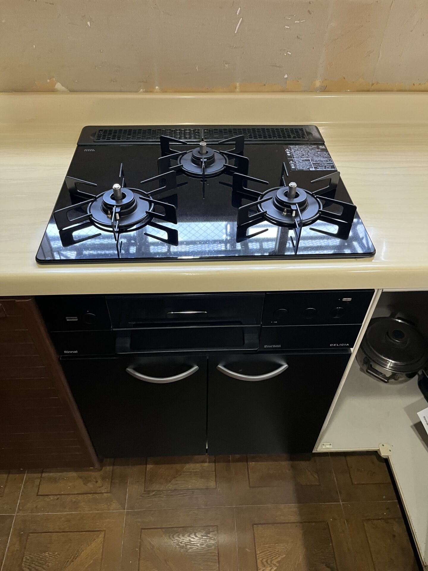 ガス乾燥機・ビルトインコンロ・トイレ